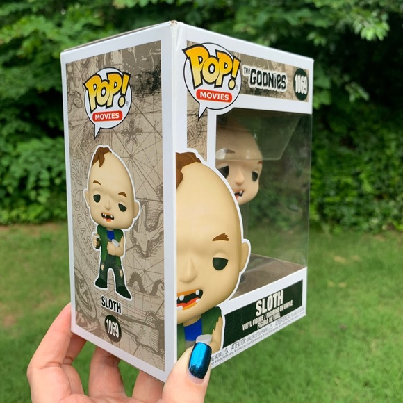 The Goonies Sloth Action Figure - Picture 4 of 5